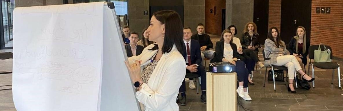 Жодних рішень для молоді без молоді - Чернівецький молодіжний парламент