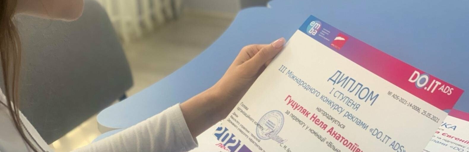 Студенти з Чернівців здобули перемогу у міжнародному конкурсі реклами