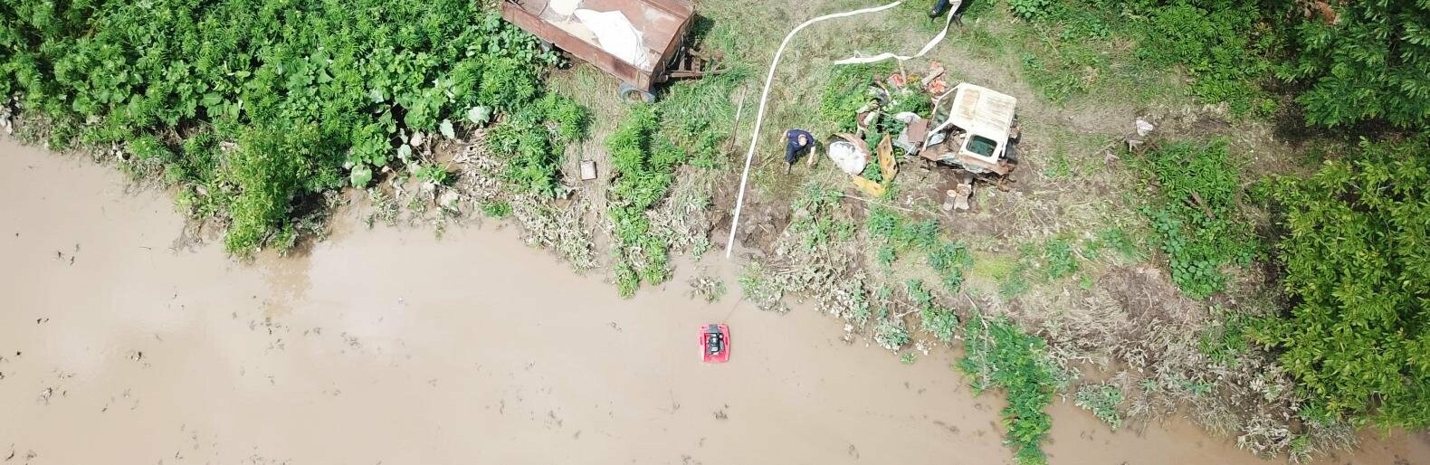 Відкачували воду впродовж двох діб: як ліквідовували наслідки дощів на Буковині