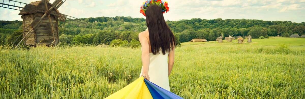 Як у Чернівцях святкуватимуть 25-річницю Конституції України: заходи