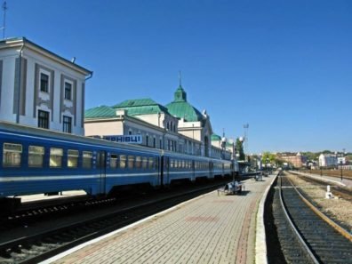На свята курсуватиме додатковий поїзд Чернівці-Київ