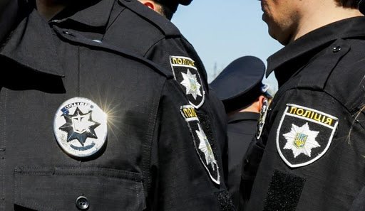 На Буковині поліцейські забезпечують порядок на заходах до Дня Конституції