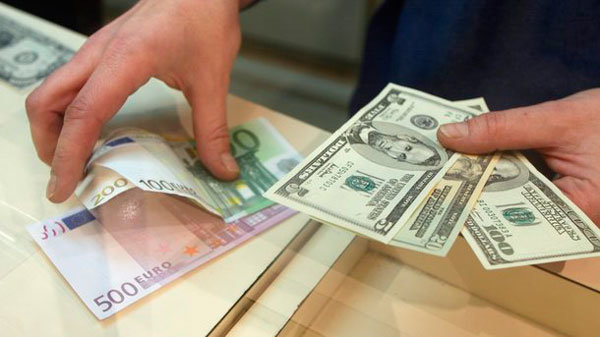 Поменять доллары на евро обмен валюты банки кирова