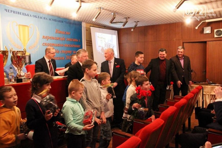 12825351_1758792357739645_828212340_n