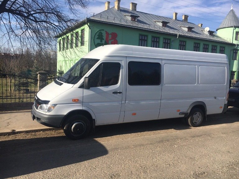 На Буковині СБУ затримали нелегальну контрабанду сигарет. (фото) - фото 1